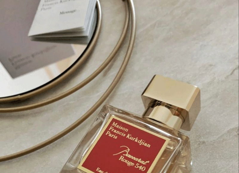مکان-عطر-باکارات-رژ540