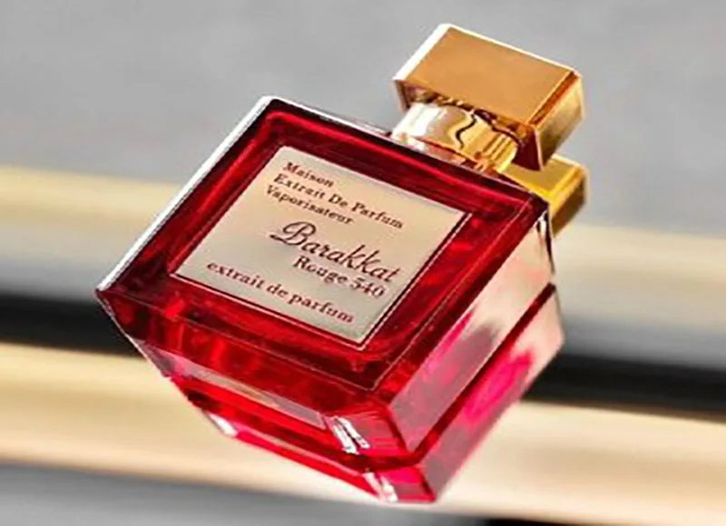 شخصیت عطر باکارات رژقرمز