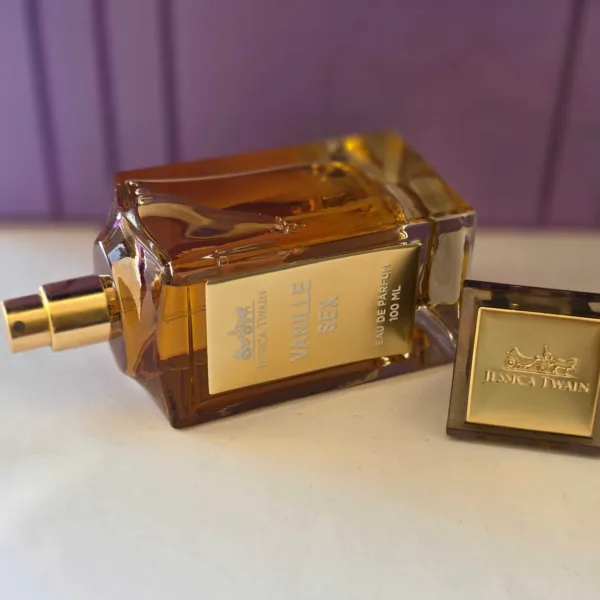 ادکلن زنانه تام فورد وانیلا سکسی جسیکا 100میل