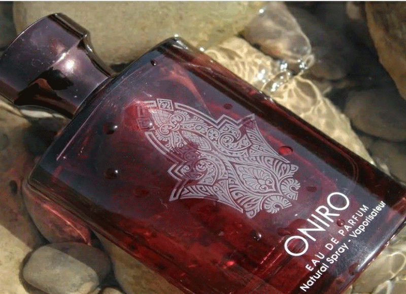 طبع-عطر-ادکلن مردانه اونیرو سفید با اسپری