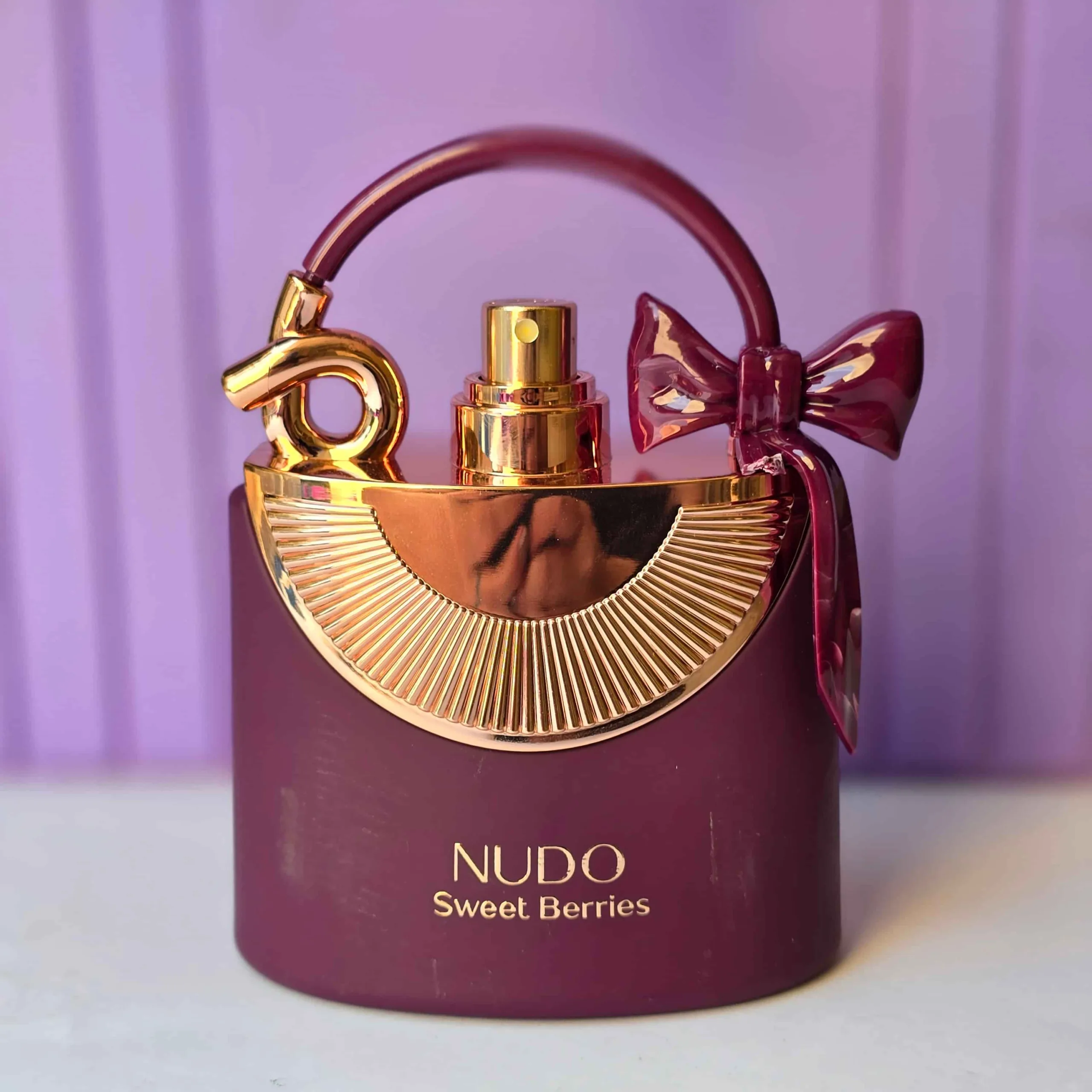 عطر ادکلن زنانه کیفی نودو سوئیت بریس (Nudo Sweet Berries) فرگرانس 100 میل ادکلن زنانه کیفی نودو سوئیت بریس فرگرانس 100 میل