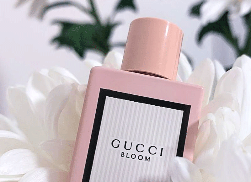 طبع-عطر-ادکلن زنانه گوچی بلوم صورتی