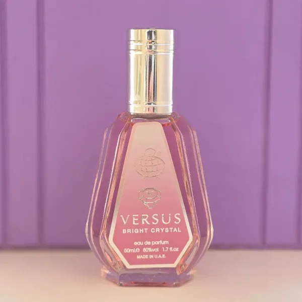 عطر ادکلن زنانه ورساچه کریستال صورتی (Versace Bright Crystal) فرگرانس 50 میل