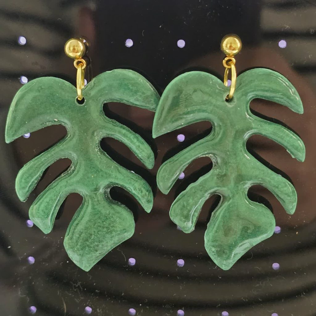 گوشواره پلیمری برگ