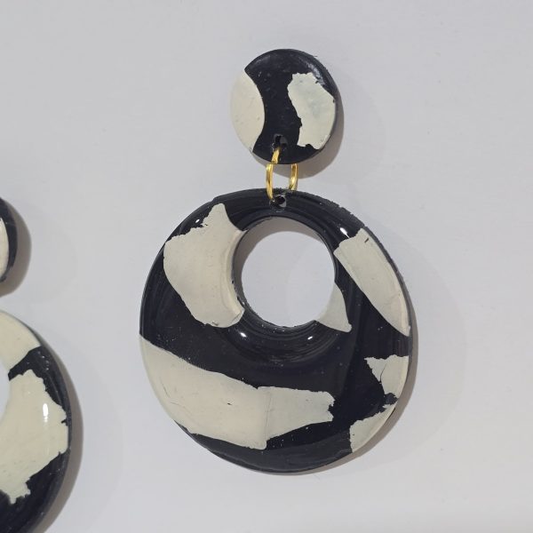 گوشواره پلیمری طرح گاوی - Image 2