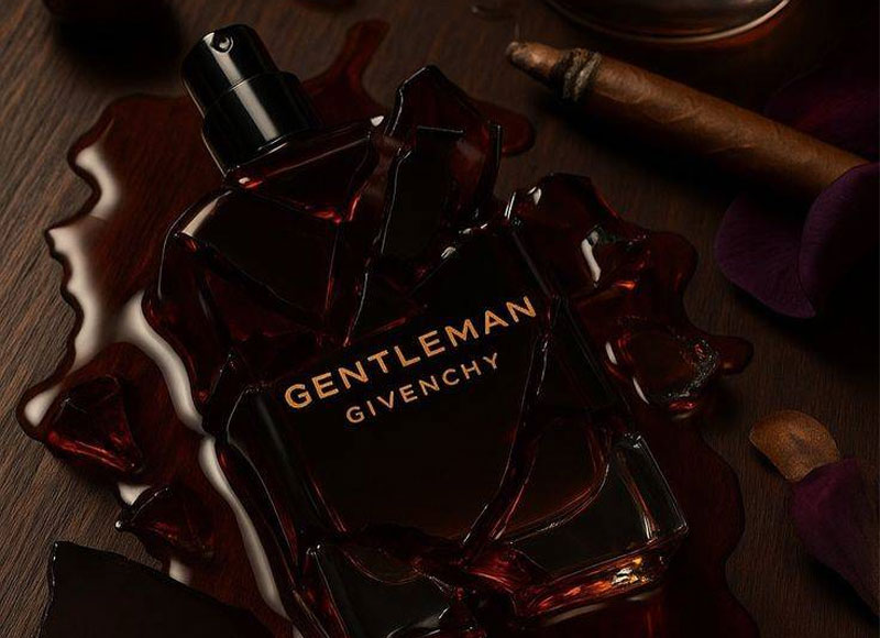 ۱۰ عطر مردانه خوش‌قیمت با ماندگاری بالا - خوشبوشو